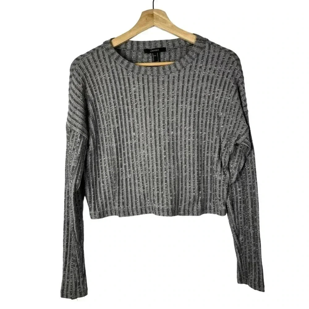 Forever 21 Gray Ribbed Cropped Long Sleeve T-Shirt S